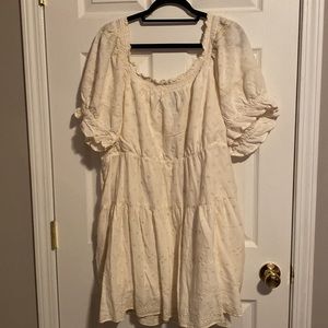 Plus Size Old Navy Dress Ivory with pockets